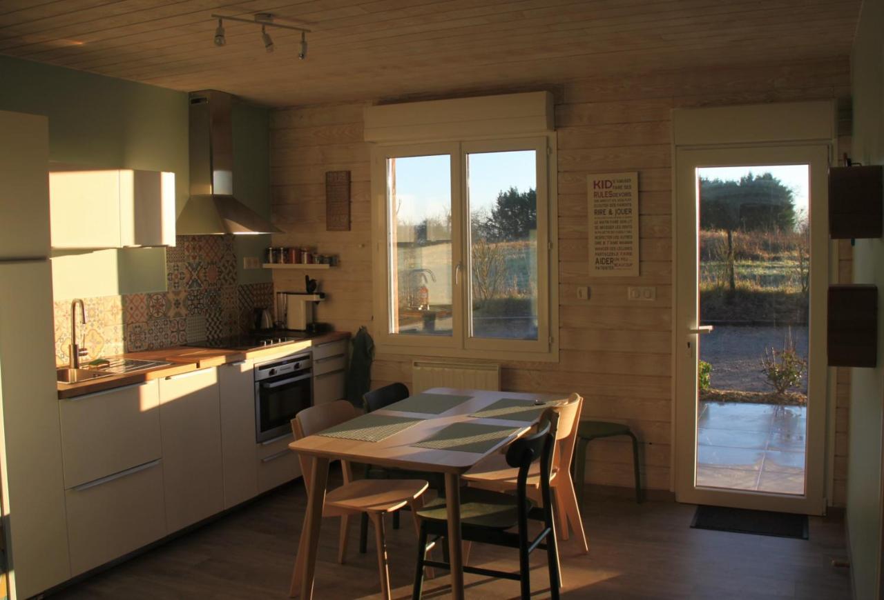Gite De La Tuillere, Maison Contemporaine En Bois Avec Vue Et Piscine Saint-Aulaire Экстерьер фото